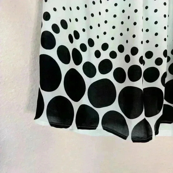 ELLE Sleeveless Blouse Sz M Pastel Mint Green Black Polka Dot Tie Back Tank Top - Picture 3 of 9